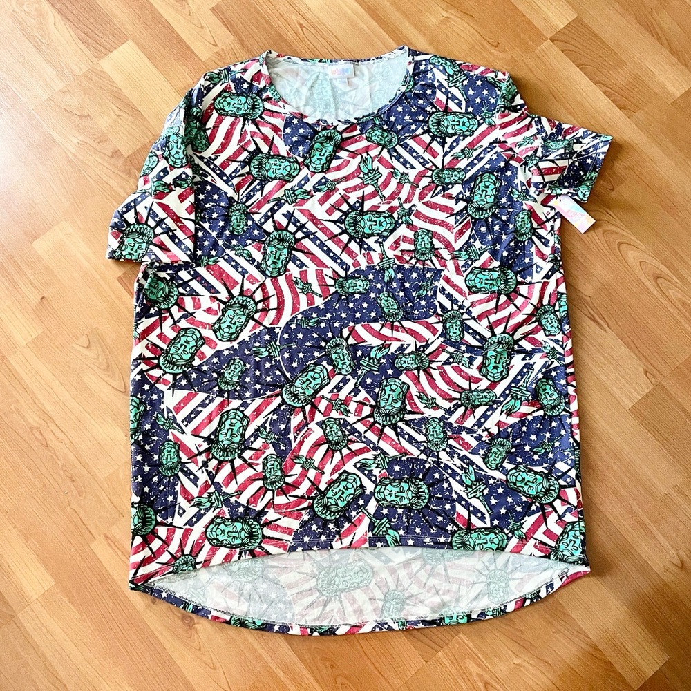 NWT LulaRoe Statue of Liberty High-Low Top